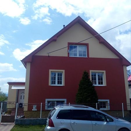 Privat U Damiana Apartman Veľký Slavkov Kültér fotó