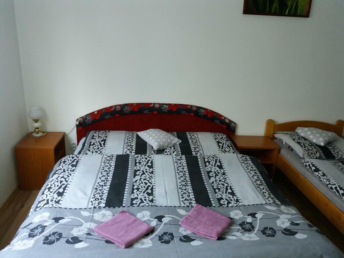 Privat U Damiana Apartman Veľký Slavkov Kültér fotó